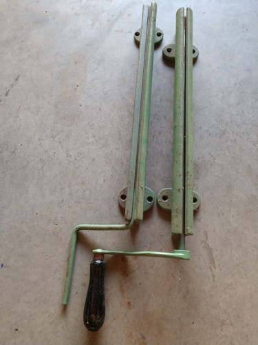 Manual sheet metal roll - sheet,